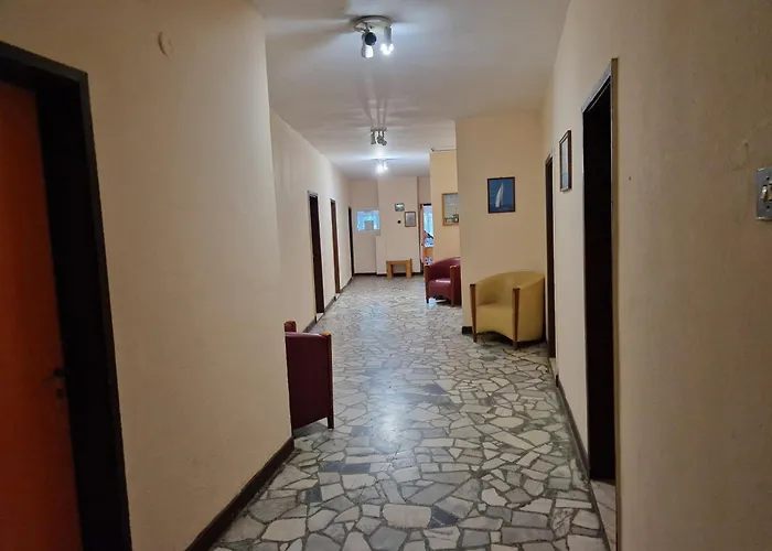 миньор Деревянный коттедж Бургас