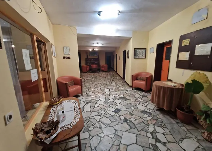 миньор Деревянный коттедж